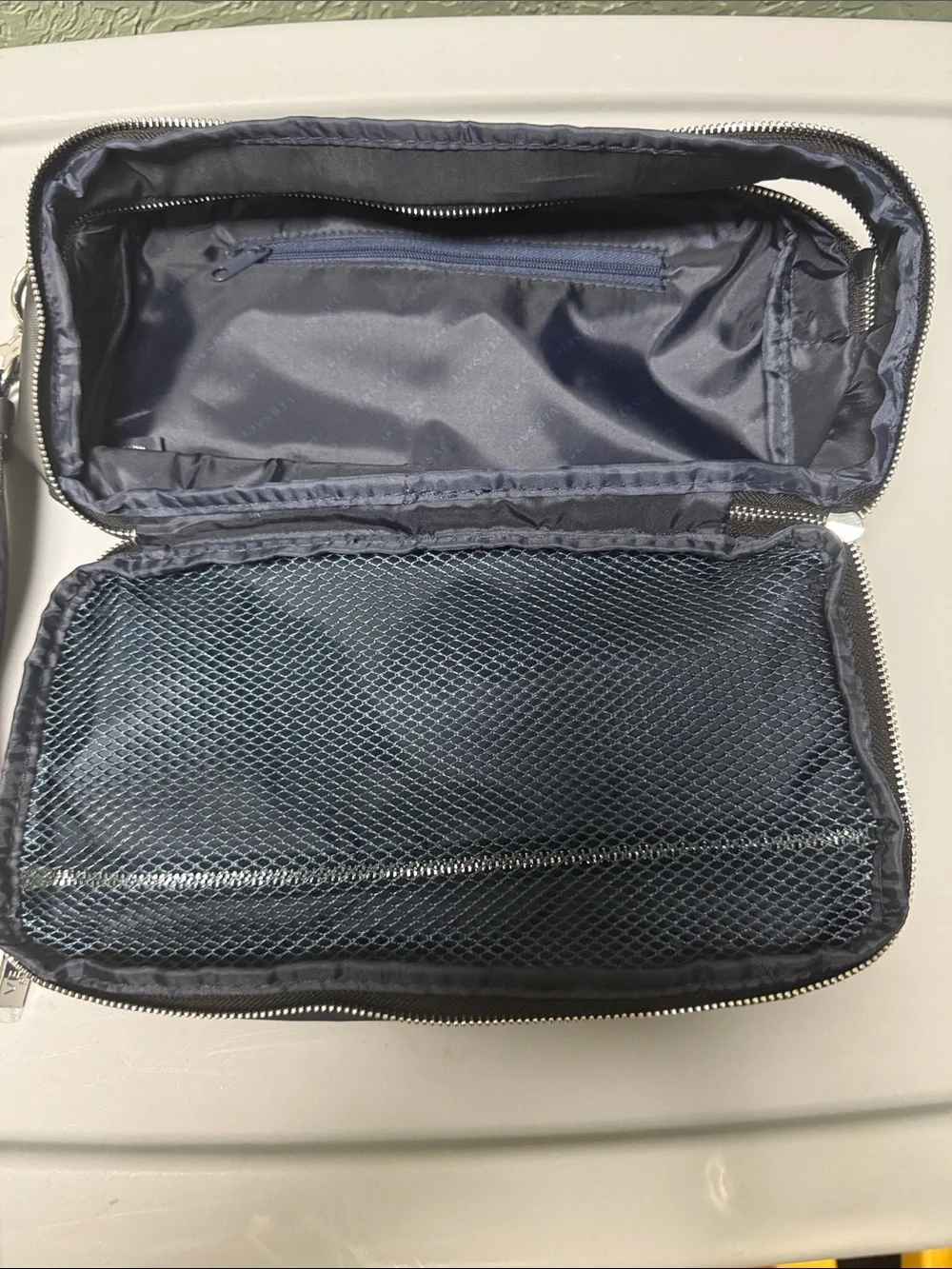 NWOT Versace Parfums toiletry pouch - Picture 8 of 8